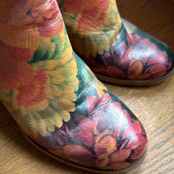 Patricia Nash Natasha booties - Picture 2 of 5